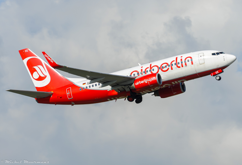 D-AHXE -- Boeing 737-700 -- Air Berlin