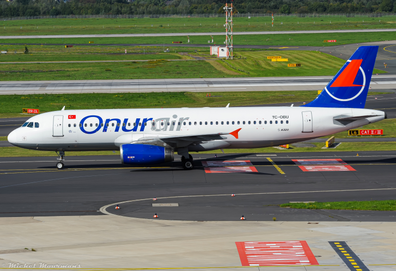 TC-OBU -- Airbus A320 -- Onur Air