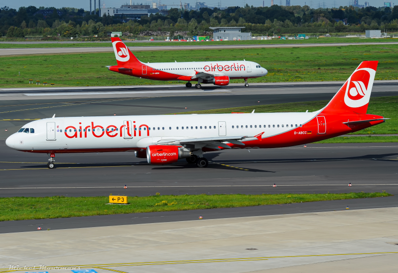 D-ABCC -- Airbus A321 -- Air Berlin