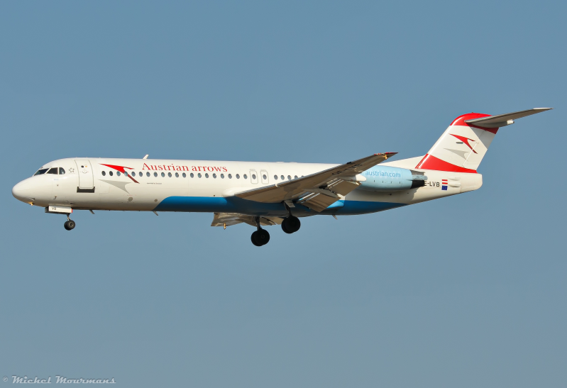 OE-LVB -- Fokker 100 -- Austrian Arrows