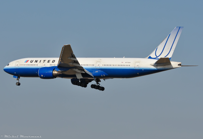 N775UA -- Boeing 777-200 -- United Airlines