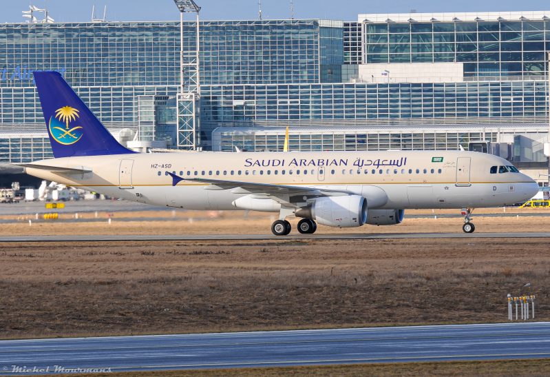 HZ-ASD -- Airbus A320 -- Saudi Arabian Airlines