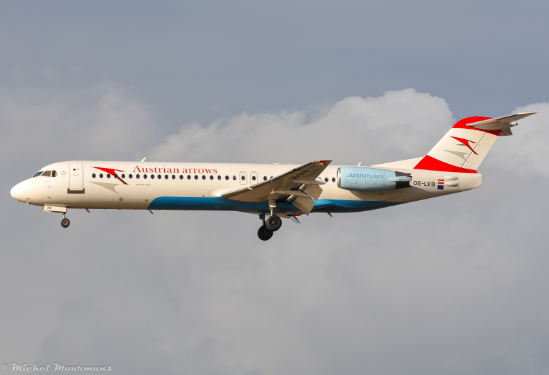 OE-LVB -- Fokker 100 -- Austrian Arrows
