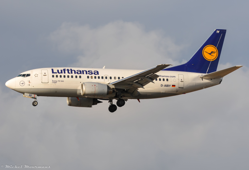 D-ABIY -- Boeing 737-500 -- Lufthansa
