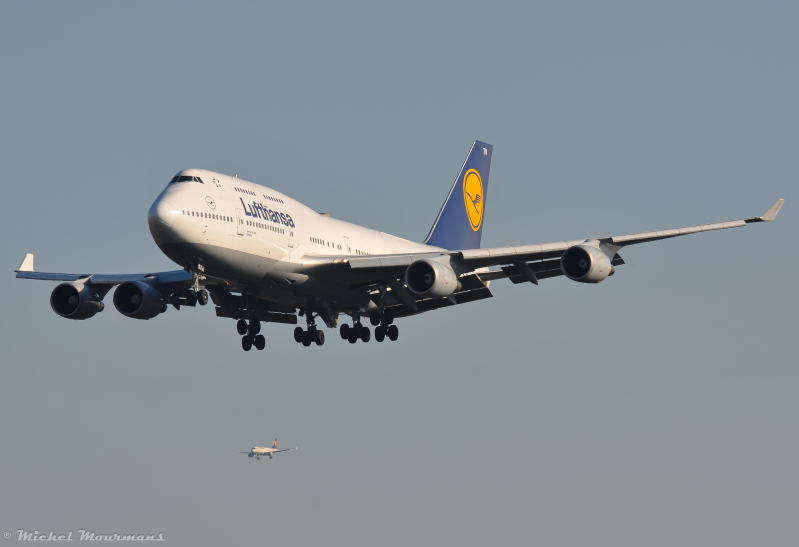D-ABTH -- Boeing 747-400 -- Lufthansa