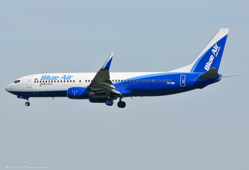 YR-BIB -- Boeing 737-800 -- Blue Air