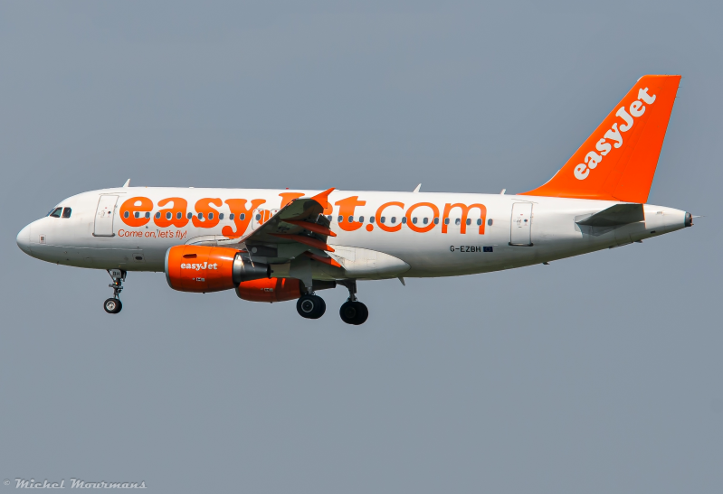 G-EZBH -- Airbus A319 -- EasyJet