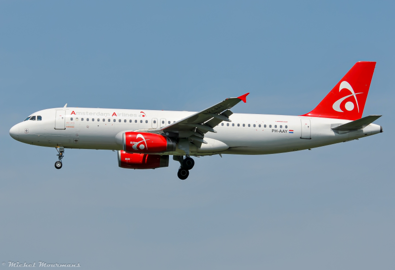 PH-AAY -- Airbus A320 -- Amsterdam Airlines