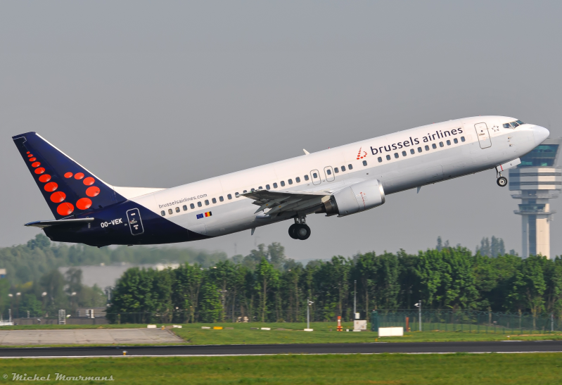 OO-VEK -- Boeing 737-400 -- Brussels Airlines