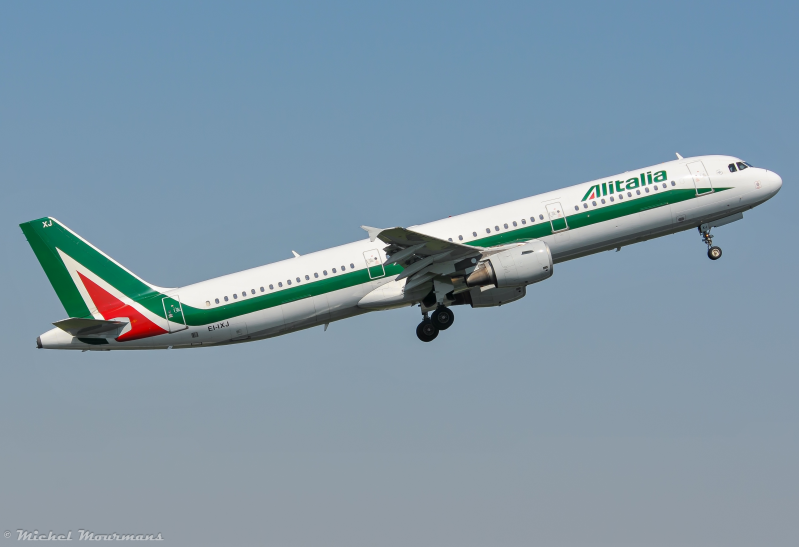 EI-IXJ -- Airbus A321 -- Alitalia