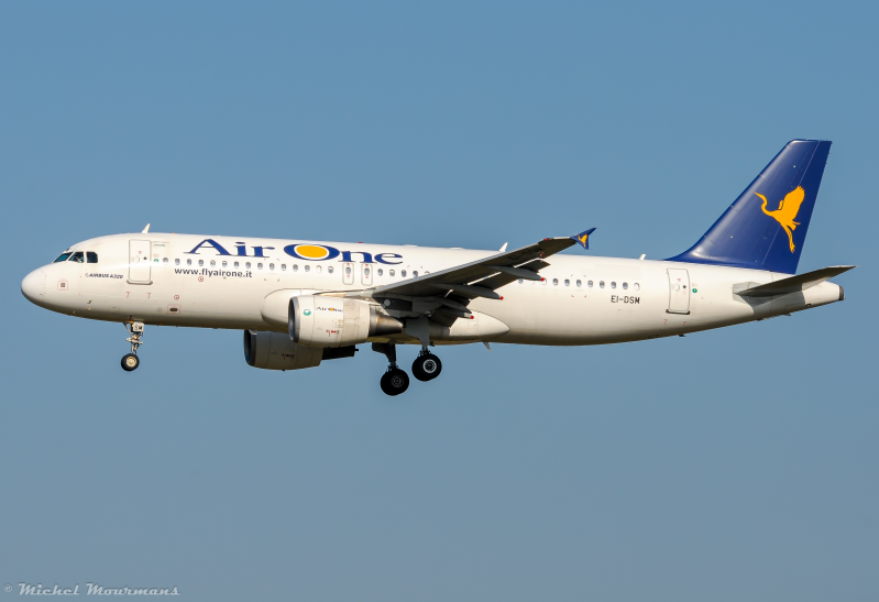 EI-DSM -- Airbus A320 -- Air One