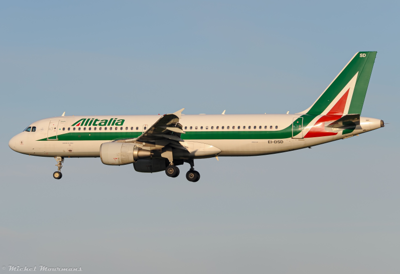 EI-DSD -- Airbus A320 -- Alitalia
