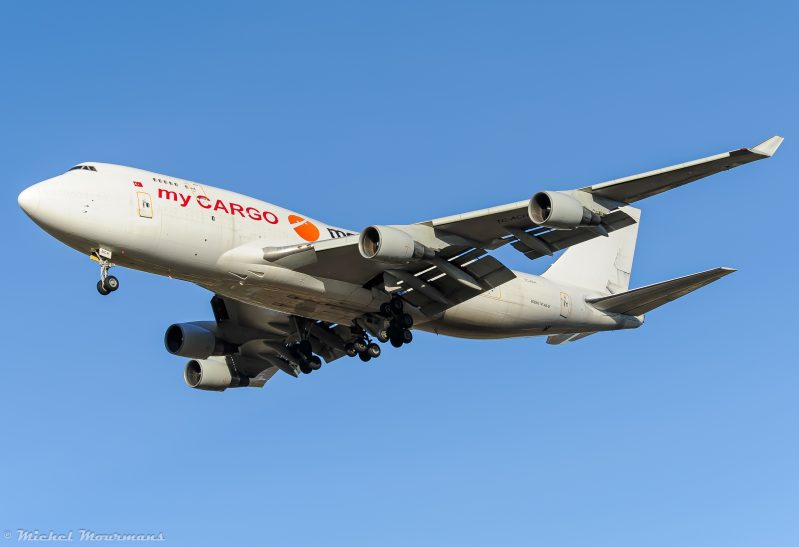 TC-ACH -- Boeing 747-400(BDSF) -- ACT Airlines