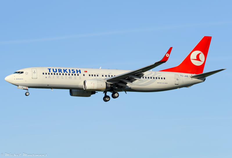 TC-JHE -- Boeing 737-800 -- Turkish Airlines