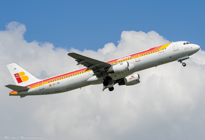 EC-JNI -- Airbus A321 -- Iberia
