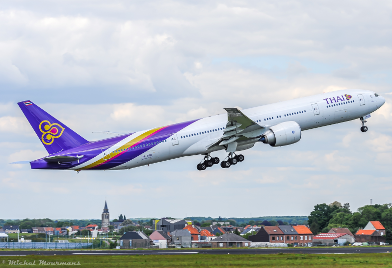 HS-TKR -- Boeing 777-300ER -- Thai Airways International
