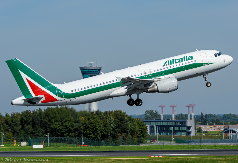 EI-DTI -- Airbus A320 -- Alitalia