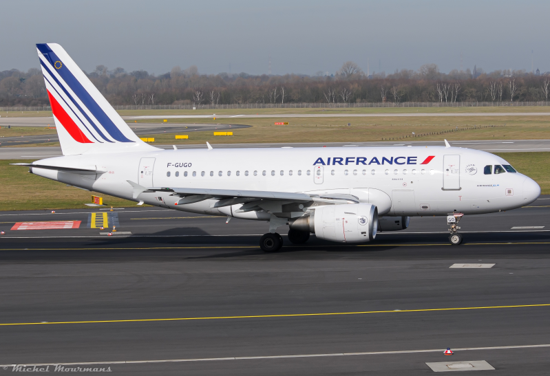 F-GUGO -- Airbus A318 -- Air France