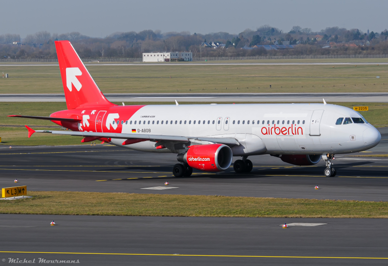 D-ABDB -- Airbus A320 -- Air Berlin