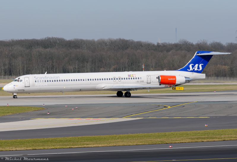 SE-DMB -- McDonnell Douglas MD-82 -- Scandinavian Airlines