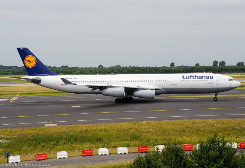 D-AIGS -- Airbus A340-300 -- Lufthansa