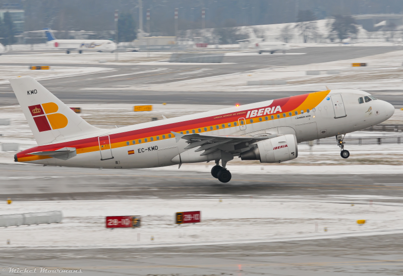 EC-KMD -- Airbus A319 -- Iberia