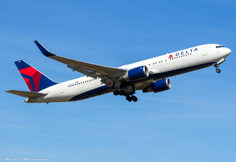N171DZ -- Boeing 767-300ER -- Delta Air Lines