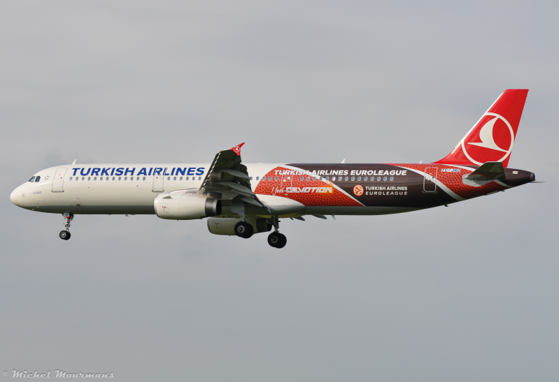 TC-JRO -- Airbus A321 -- Turkish Airlines
