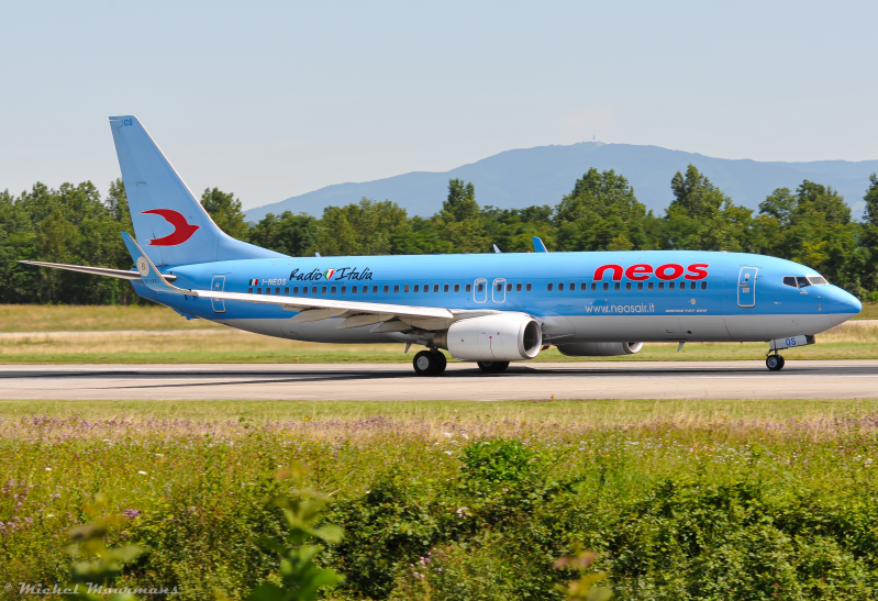 I-NEOS -- Boeing 737-800 -- Neos