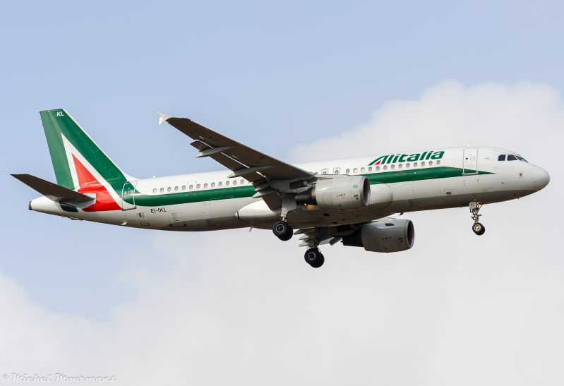 EI-IKL -- Airbus A320 -- Alitalia