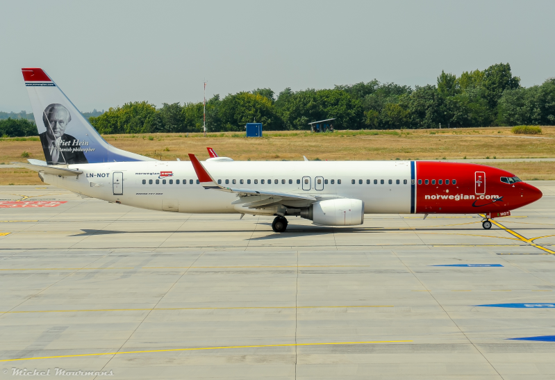 LN-NOT -- Boeing 737-800 -- Norwegian