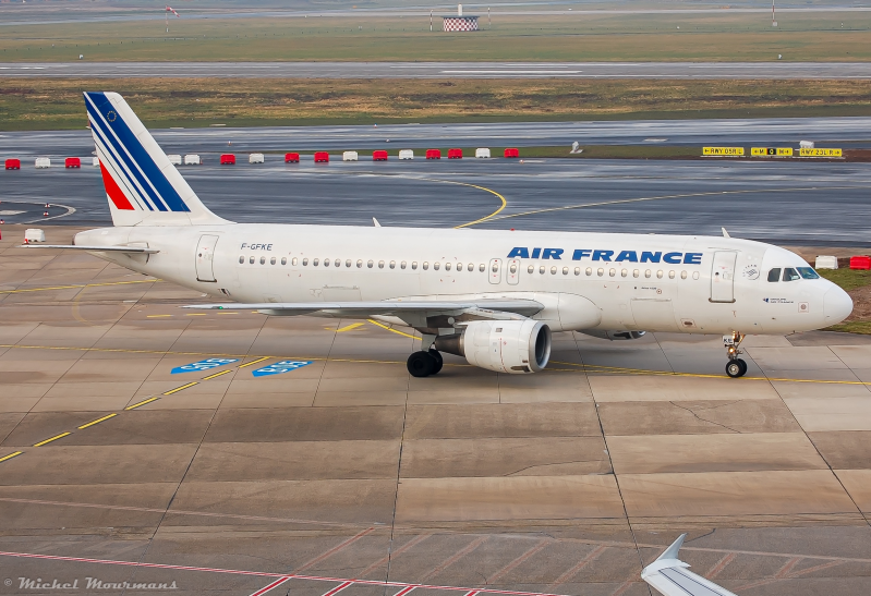 F-GFKE -- Airbus A320-100 -- Air France