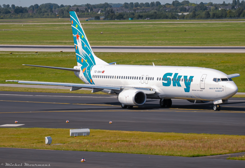 TC-SKH -- Boeing 737-800 -- Sky Airlines