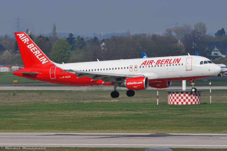 D-ALTH -- Airbus A320 -- Air Berlin
