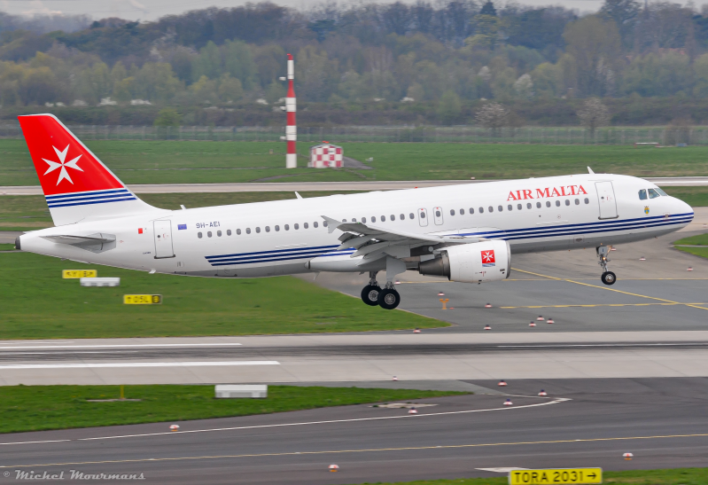 9H-AEI -- Airbus A320 -- Air Malta