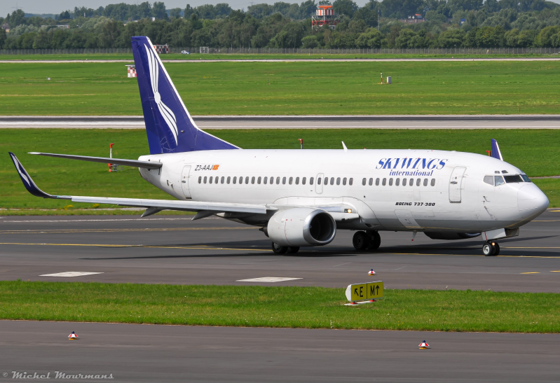 Z3-AAJ -- Boeing 737-300 -- Skywings International