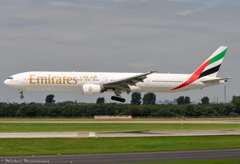 A6-EMV -- Boeing 777-300 -- Emirates