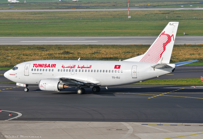 TS-IOJ -- Boeing 737-500 -- Tunisair
