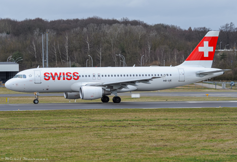 HB-IJE -- Airbus A320 -- Swiss