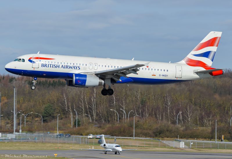 G-MIDY -- Airbus A320 -- British Airways