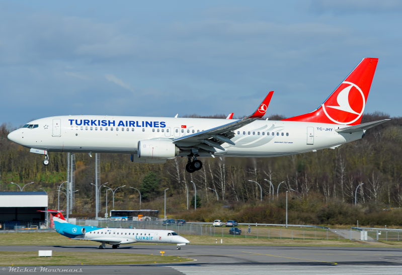 TC-JHY -- Boeing 737-800 -- Turkish Airlines