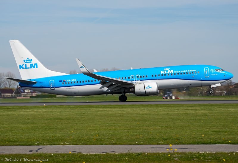 PH-BXB -- Boeing 737-800 -- KLM