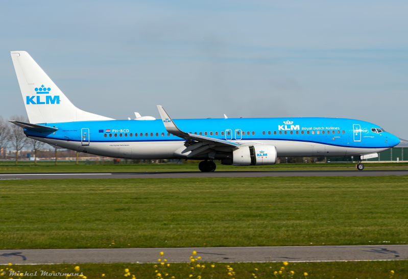 PH-BCD -- Boeing 737-800 -- KLM