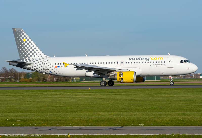 EC-OFV -- Airbus A320 -- Vueling