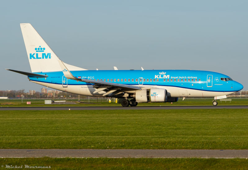 PH-BGG -- Boeing 737-700 -- KLM