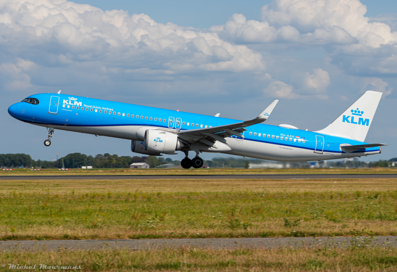 PH-AXH -- Airbus A321neo -- KLM