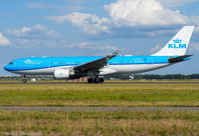 PH-AOE -- Airbus A330-200 -- KLM