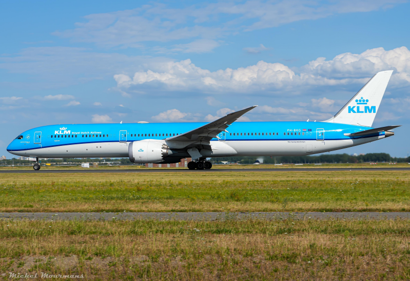 PH-BKG -- Boeing 787-10 -- KLM