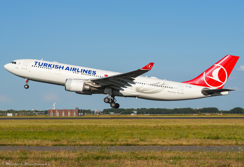 TC-JNE -- Airbus A330-200 -- Turkish Airlines