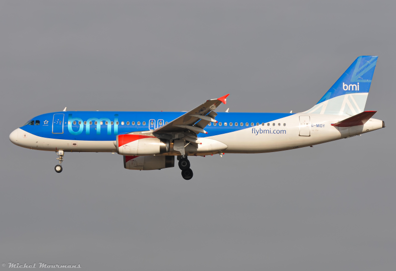 G-MIDY -- Airbus A320 -- Bmi